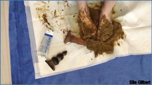 Ella Gilbert's Scat Fetish Anal Video on Scat-Hub.com