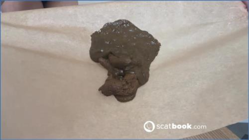 Ella Dearest's Intense Foodplay in FullHD 1080p on Scat-Fetish.com