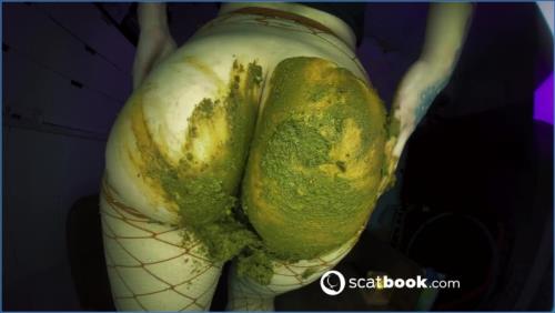 Sweet Betty Parlour in Scat Ogre Smelly Workout - Premium Anal Kaviar Video