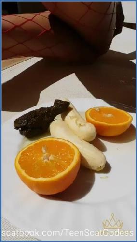 TeenScatGodess Stuns in Pissing Video for Scatbook