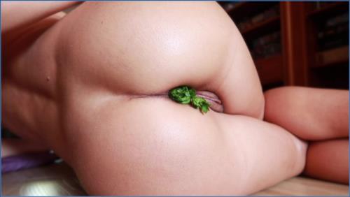 Sabrina Dacos Intense Prolapse Action in FullHD 1080p – Scat-Slaves poster