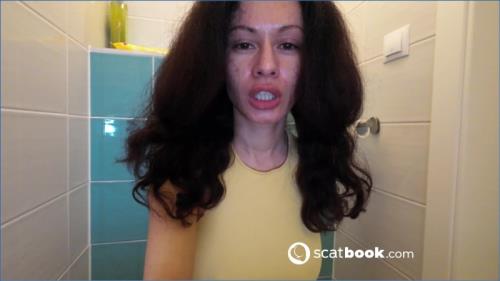 Stacy Bloom's Intimate Morning Routine in UltraHD 4K