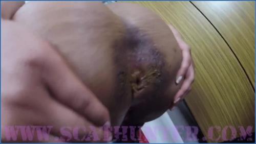 Yazmin from Toronto gets dirty in a scat vid, HD quality