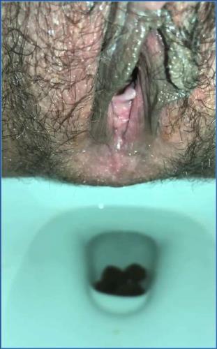 Sabrina Teases and Pisses in HD – Scat-Slaves poster