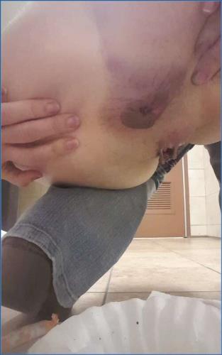 Mature Fetish Action: Period Squirts and Enormous Farts with Kat and Zarzar01 – Scat-Slaves poster