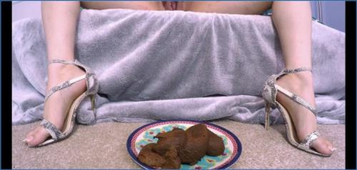 Download Dirty Talking and Verbal Humiliation with Blonde Goddess in FullHD Scat-Slaves.net