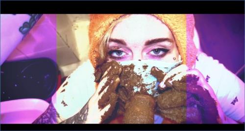 Download Dirty Betty and Russian Couple in UltraHD Scat Fetish Video Scat-Slaves.net