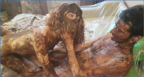 Download Skinny Redhead Jelena: Extreme Scat & Pee [FullHD 1080p] Scat-Slaves.net