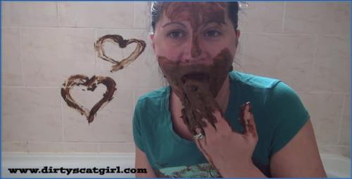 Victoria’s Dirty Nylon Scat Vid – HD