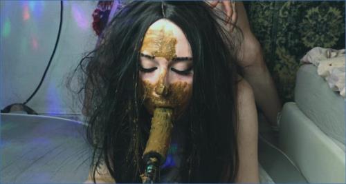 Dirty Betty's Scat Domination in UltraHD 4K Scene