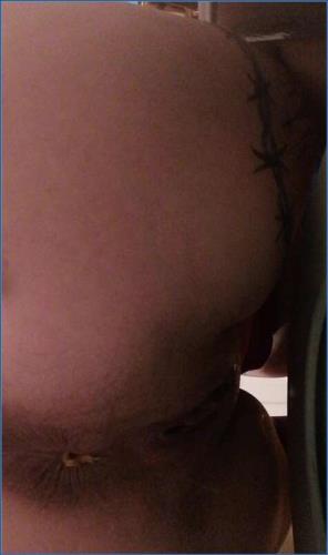 Vomit and Masturbation Domination in FullHD Bathroom Video by Badkitty España