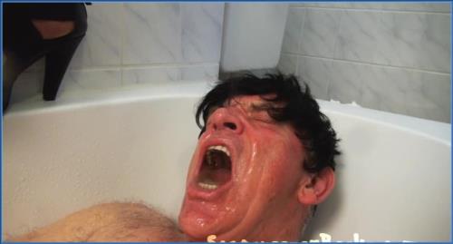 Scatqueens-Berlin Dominates with Extreme Femdom and Toilet Slavery