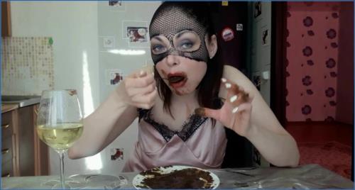 Lina’s Russian Puke Feast in HD