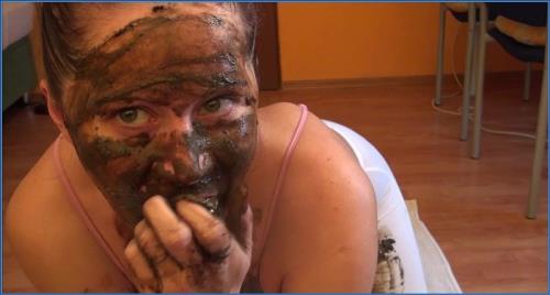 Victoria's Lesbian Scat Showdown in HD – Scat-Slaves poster