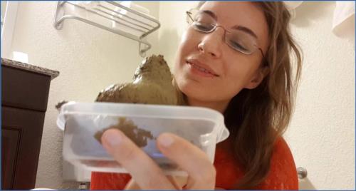 LittleMissKinky Delivers Intense Scat Smearing in What a Cute Turd FullHD – Scat-Slaves poster