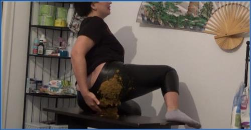 Mistress Roberta's Extreme Scat Domination - Full POV Scene – Scat-Slaves poster