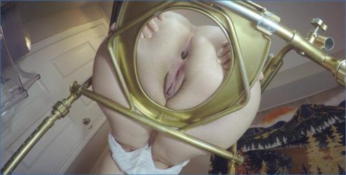 Blonde Goddess's Intense Scat POV Experience [UltraHD 4K] – Scat-Slaves poster