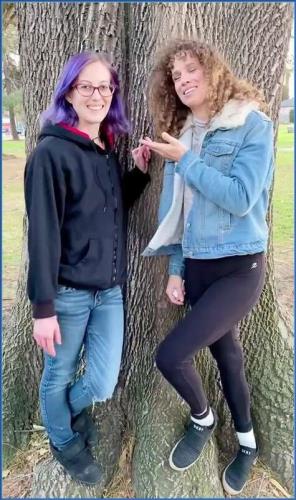 Public Flash and Wet Fun with Two MILFs on Scat-Shop