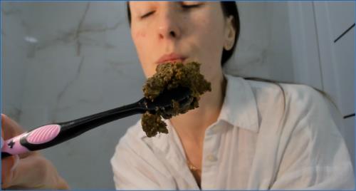 OksiLove's wicked solo with poop paste brushing, HD vid – Scat-Slaves poster