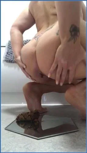 Big Log Scat, Femdom [SiteRip / 2022] 11.8 MB – Scat-Slaves poster