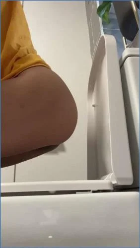 VIEW FROM BESIDE MY TOILET Scat, Farting [FullHD 1080p / 2023] 15.74 MB