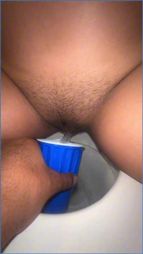 Miss Raines gets dirty with scat action, 720p