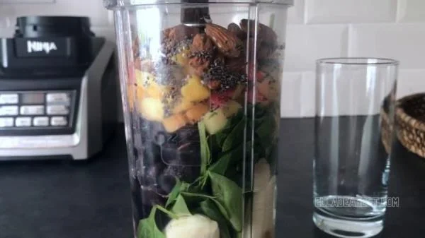 Afternoon Smoothie Gassy Poop [HD 720p] Solo, Defecation (Scatbook.com) – Scat-Slaves poster