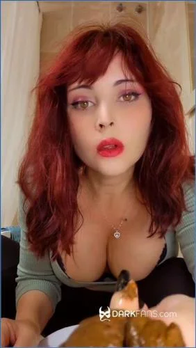 Download Domina Marbella Facesitting Scat Fetish in FullHD Scat-Slaves.net