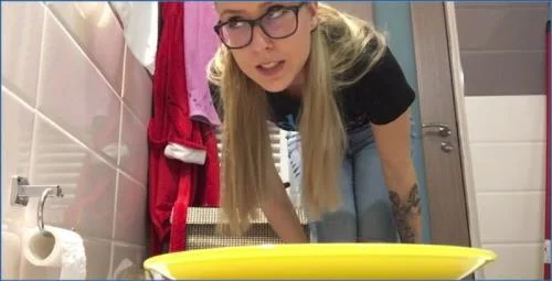 Curvy Latina's Hardcore Scat Adventure in FullHD – Scat-Slaves poster