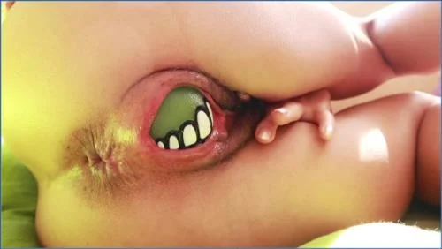 Sabrina's wild kaviar play in FullHD – Scat-Slaves poster