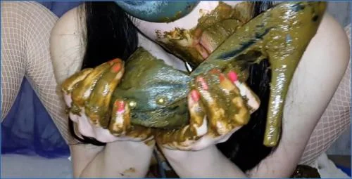 Download Brooklyn Babe Goes Wild with Poop Panties, 4K Scat-Slaves.net