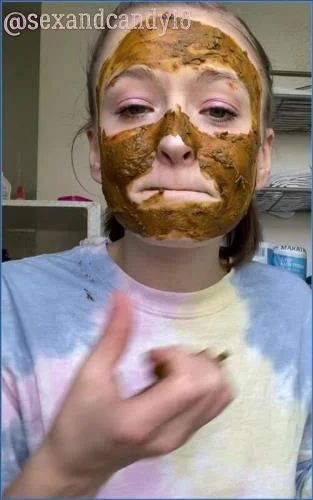 Download Teen's First Diaper Fill and Face Mask Fetish in 4K HD Scat-Slaves.net