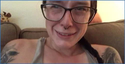 Download Real Farts in Panties: Golden Shower and Dirty Fingering in HD Scat-Slaves.net