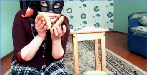 Lina Swallows a Scat Burger in Extreme Fetish clip - scat porn video at Scat-Fetish.com