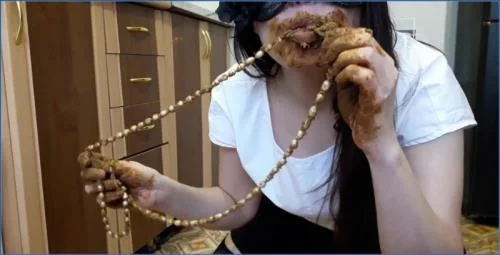 Scatlina's Extreme Scat Fetish romp in FullHD - related scat video at Scat-Fetish