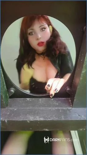 Domina Marbella's Extreme Scat and Fetish Facesitting in FullHD - related scat video at Scat-Fetish