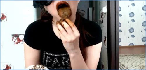 Dirty Betty Eats and Pees in Her Panty for Hardcore Scat Fetish - related scat video at Scat-Fetish
