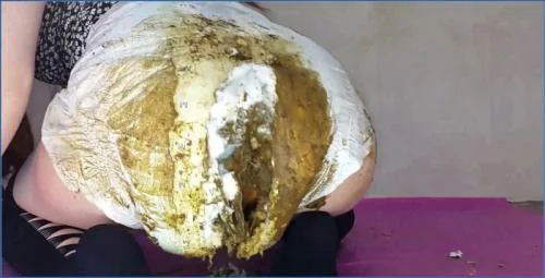Anna Coprofield Ruins Her Diaper in nasty Scat Porn clip - scat porn video at Scat-Fetish.com