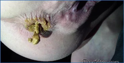 Young Alina Pooping in Shoe - scat porn video at Scat-Fetish.com