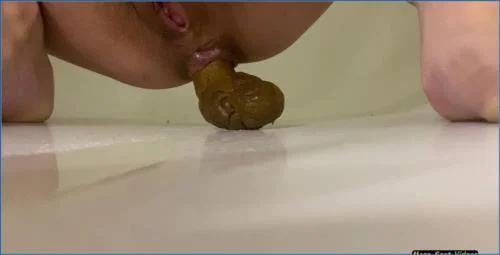 Veronika's Extreme Scat Fetish in FullHD - scat porn video at Scat-Fetish.com