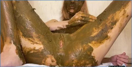 Veronika's Extreme Scat and Diarrhea Fetish in FullHD - scat porn video at Scat-Fetish.com