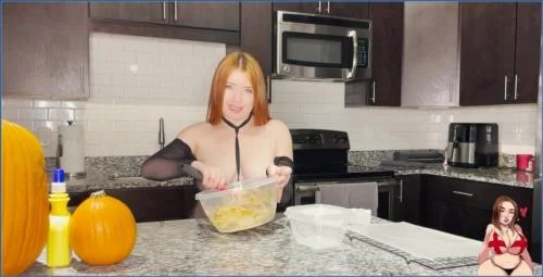 dirty Redhead Cris in Fetish Cooking clip - scat porn video at Scat-Fetish.com