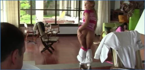 Princess Nikki's Extreme Femdom Scat in 4K FullHD – Scat-Slaves poster