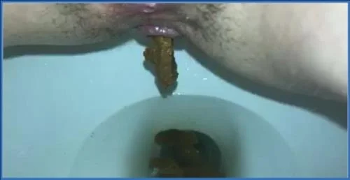 Missellie Delivers Intense Scat Roleplay and Puke Fetish Performance