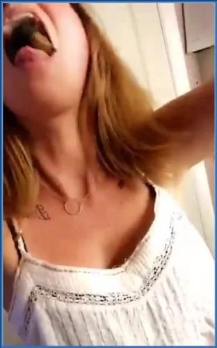 LilbuttLex Anal Beads Gape in Extreme 4K Performance – Scat-Slaves poster