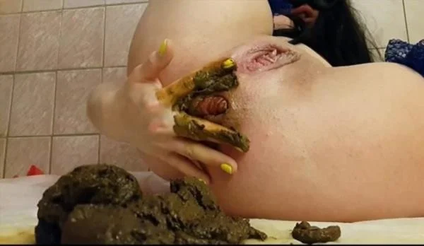 A little fingering…and a lot of shit and smear [FullHD 1080p] Scat, Solo, Big Pile (Scatshop.com)