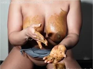 BrownSensation8 Twerking with Dirty Feet and Kaviar Puke Action - scat porn video at Scat-Fetish.com