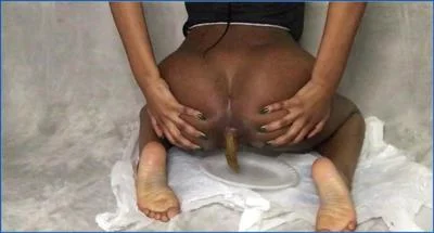 Toilet Slave Syren Masturbates with Toys, Poops and Pees - scat porn video at Scat-Fetish.com