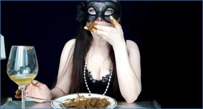 Top Babe Lina Eats and Swallows 3 Big Loads of Her Shit - scat porn video at Scat-Fetish.com