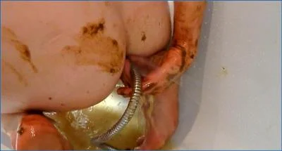 Dirty Barbara - Extreme Shitting and Smearing in Pantyhose - Scat - scat porn video at Scat-Fetish.com